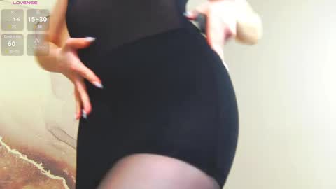 Snapshot of _emiliaa_ chatting on March 1, 8:56 am Milana online show from March 1, 8:56 am