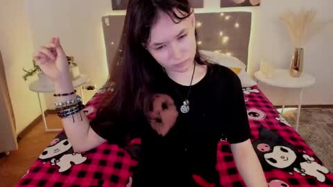_emily__strike_ online show from May 26, 2:00 am