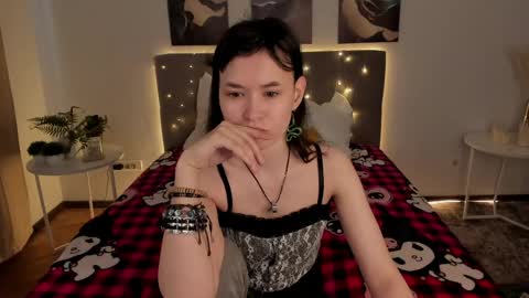 _emily__strike_ online show from April 29, 1:53 am