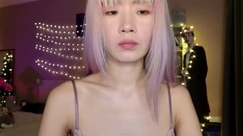 EveEva online show from February 7, 3:32 am