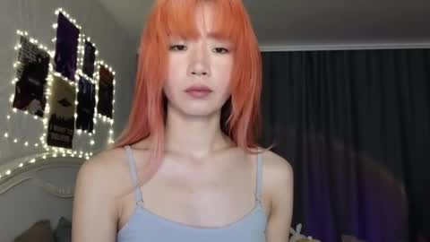 EveEva online show from March 8, 1:55 pm