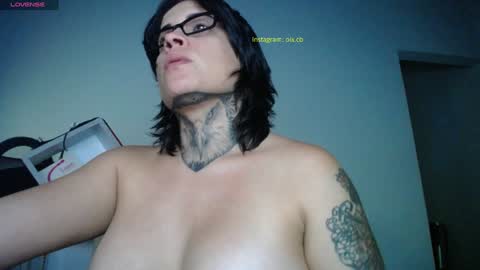  Exa help me position myself with your thumb up thanks  online show from January 8, 3:40 am