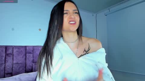Snapshot of _gabbyx_ chatting on January 30, 11:11 am Gabby online show from January 30, 11:11 am