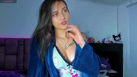 Snapshot of _gabbyx_ chatting on February 28, 12:20 pm Gabby online show from February 28, 12:20 pm