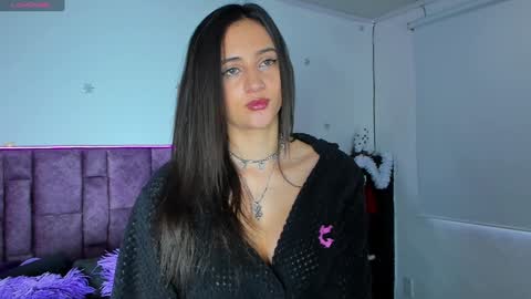 Snapshot of _gabbyx_ chatting on December 15, 11:23 am Gabby online show from December 15, 11:23 am