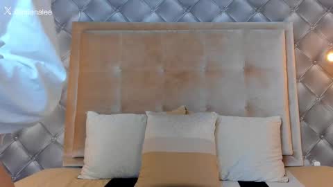 Gloriana online show from March 15, 6:43 pm