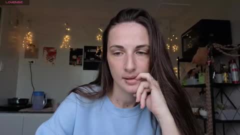 Goddess Aurora online show from November 1, 8:40 am