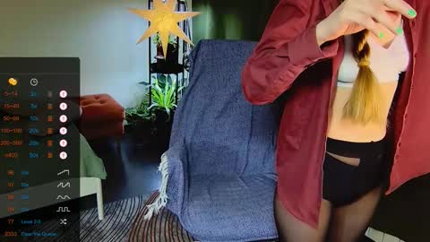 _goldilocks__ online show from December 19, 5:32 am