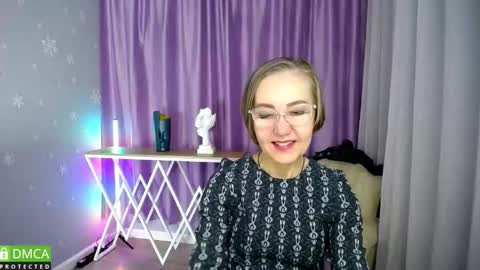 Snapshot of _greybunny_ chatting on October 5, 7:35 am _greybunny_ online show from October 5, 7:35 am