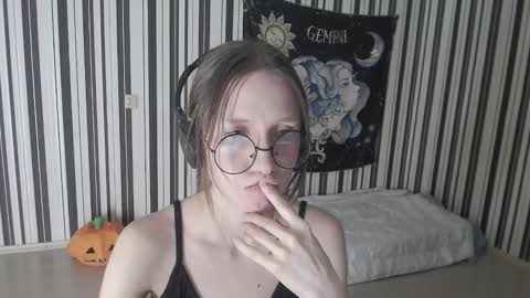 Hannaolotl online show from November 17, 6:52 pm