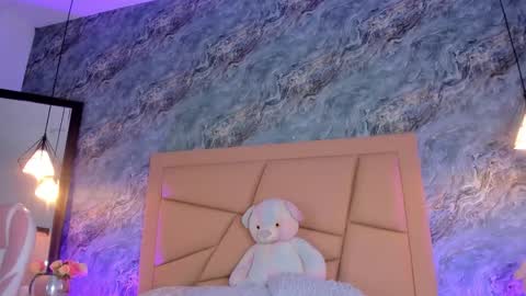 Hollywood online show from October 5, 9:47 am