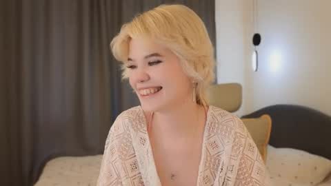 Alisha online show from June 7, 1:40 pm
