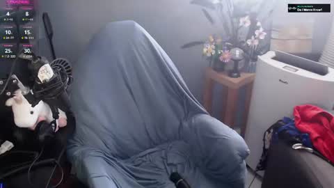 _horny_makima_ online show from July 4, 8:43 am
