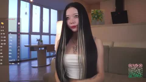 you Mia online show from June 11, 4:15 pm