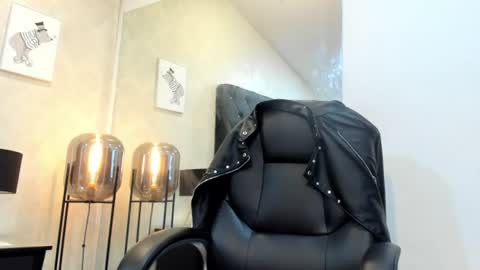 _johnson_alana online show from June 30, 12:59 pm