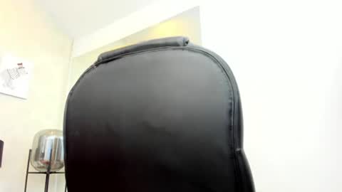 _johnson_alana online show from July 18, 1:46 pm