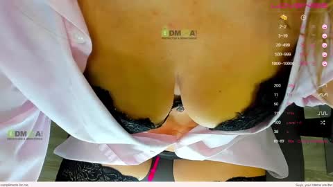 _justcallme_ online show from May 3, 9:29 pm