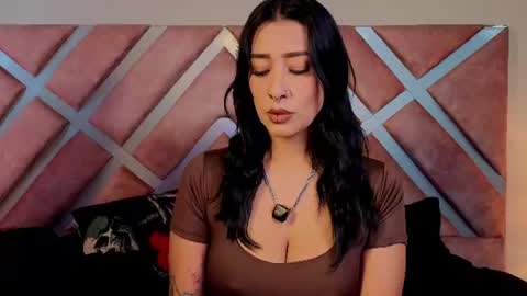 kelly online show from August 4, 1:06 pm