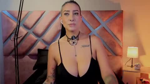 kelly online show from July 28, 3:21 pm