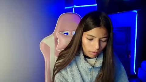khloe sweet online show from May 13, 11:43 pm