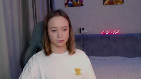 _lalune_ online show from March 7, 2:57 am