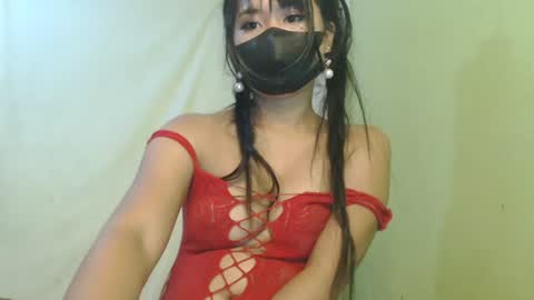 _lilies_gigi_ online show from July 6, 4:29 am