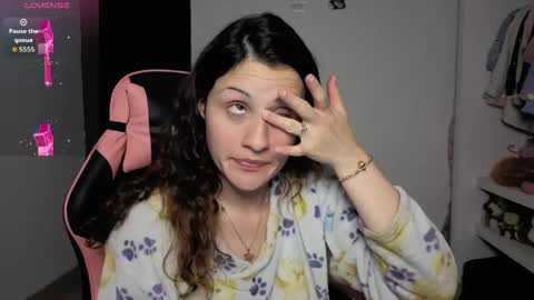 Lindasy online show from May 2, 2:37 am