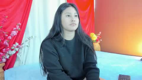 Ivy 3 online show from November 3, 12:53 pm