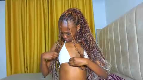 Littlevenus online show from January 8, 2:15 am