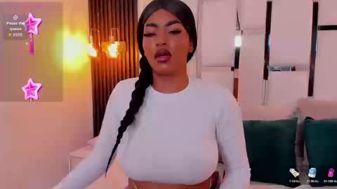 _luna_rossee_ online show from March 11, 10:01 pm