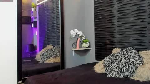 Snapshot of _lustyles_ chatting on September 17, 7:06 am _lustyles_ online show from September 17, 7:06 am