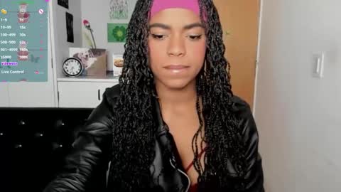 Snapshot of _marcela_22 chatting on December 15, 12:28 pm MARCELA online show from December 15, 12:28 pm
