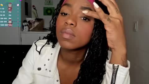Snapshot of _marcela_22 chatting on December 15, 11:20 pm MARCELA online show from December 15, 11:20 pm