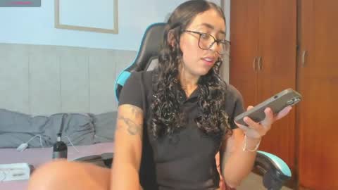 Maria online show from April 30, 6:24 pm