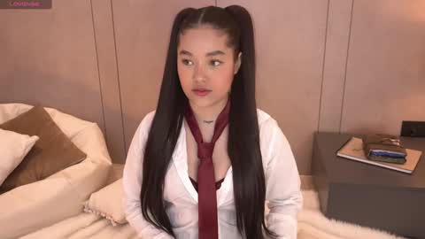     online show from December 6, 2:06 pm