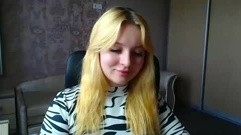 Melanie online show from May 8, 9:56 am