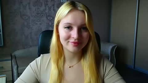 Melanie online show from May 2, 11:13 am