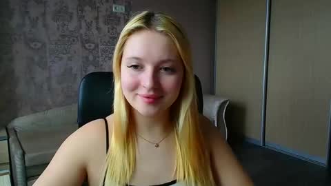 Melanie online show from April 24, 12:30 pm