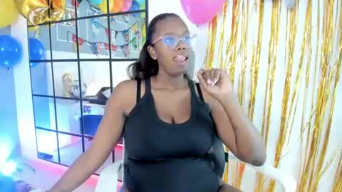_miss_khaleesi_ online show from June 17, 3:57 pm