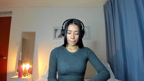Snapshot of _nathaliesex chatting on February 27, 7:12 am independent model natha online show from February 27, 7:12 am