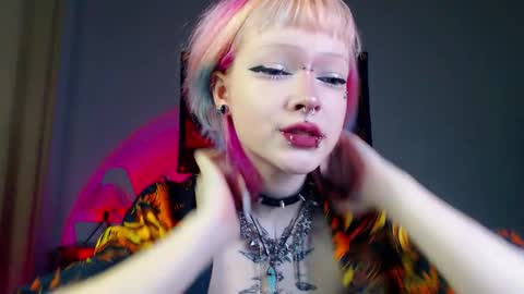 Nicole online show from January 7, 3:43 am