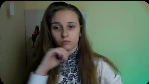 Snapshot of _nicole_new chatting on February 12, 12:22 pm Nica online show from February 12, 12:22 pm