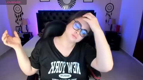 Olivia jones online show from July 3, 12:22 pm