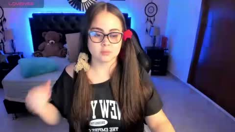 Olivia jones online show from July 7, 12:19 pm