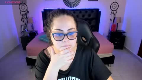 Olivia jones online show from June 29, 2:39 pm