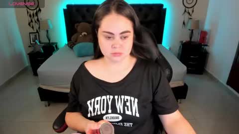 Olivia jones online show from July 6, 2:55 pm