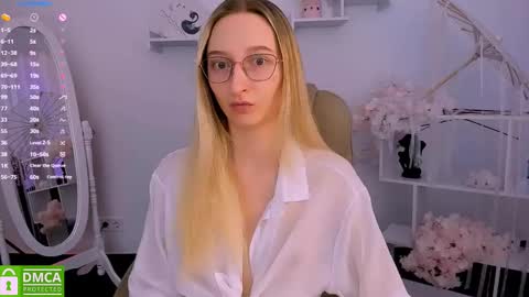 Snapshot of _ri_na_ chatting on March 1, 6:24 am I am Rina online show from March 1, 6:24 am