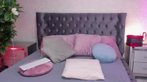 Snapshot of _selenasky chatting on September 28, 4:30 am Selena online show from September 28, 4:30 am