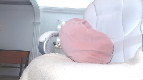 Snapshot of _sexychanel_ chatting on January 10, 2:35 am Sara online show from January 10, 2:35 am