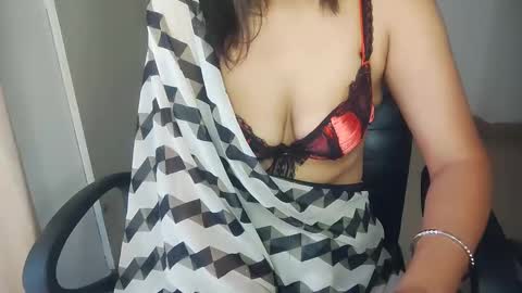 _shalini_0 online show from September 30, 2:06 am